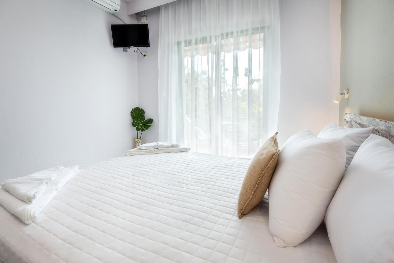 Mani's Apartment *